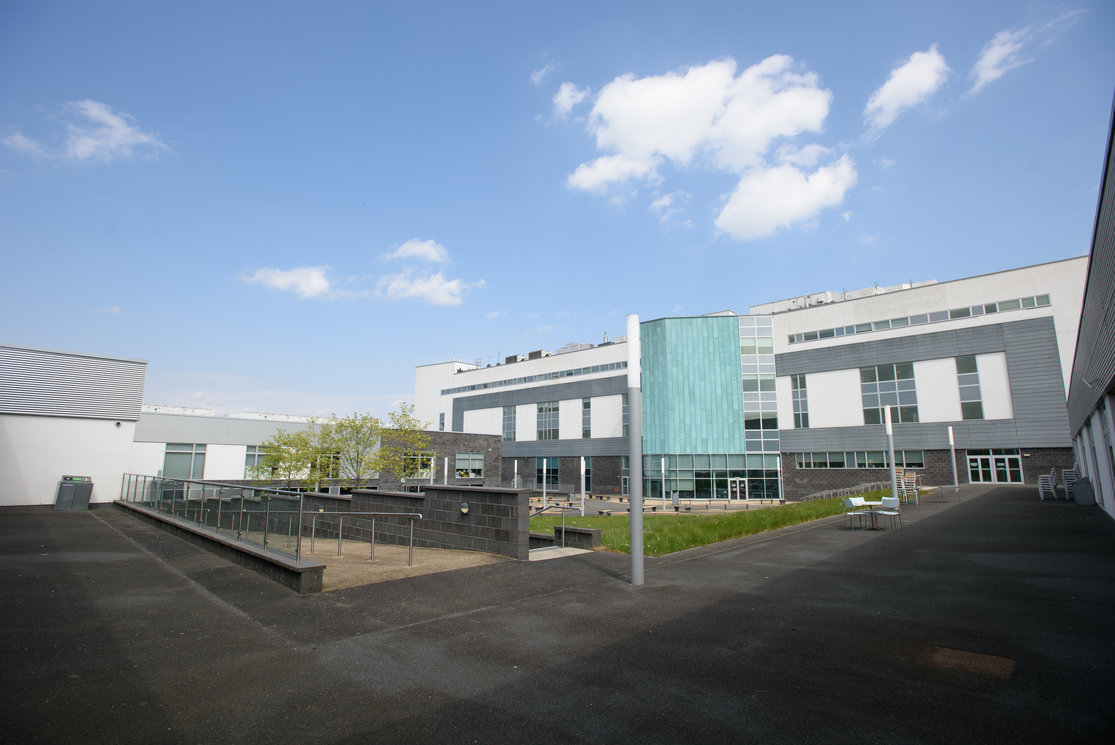 Anniesland internal courtyard gallery