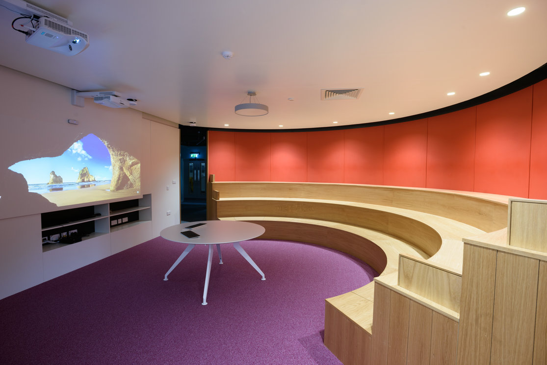 Langside amphitheatre meeting room gallery
