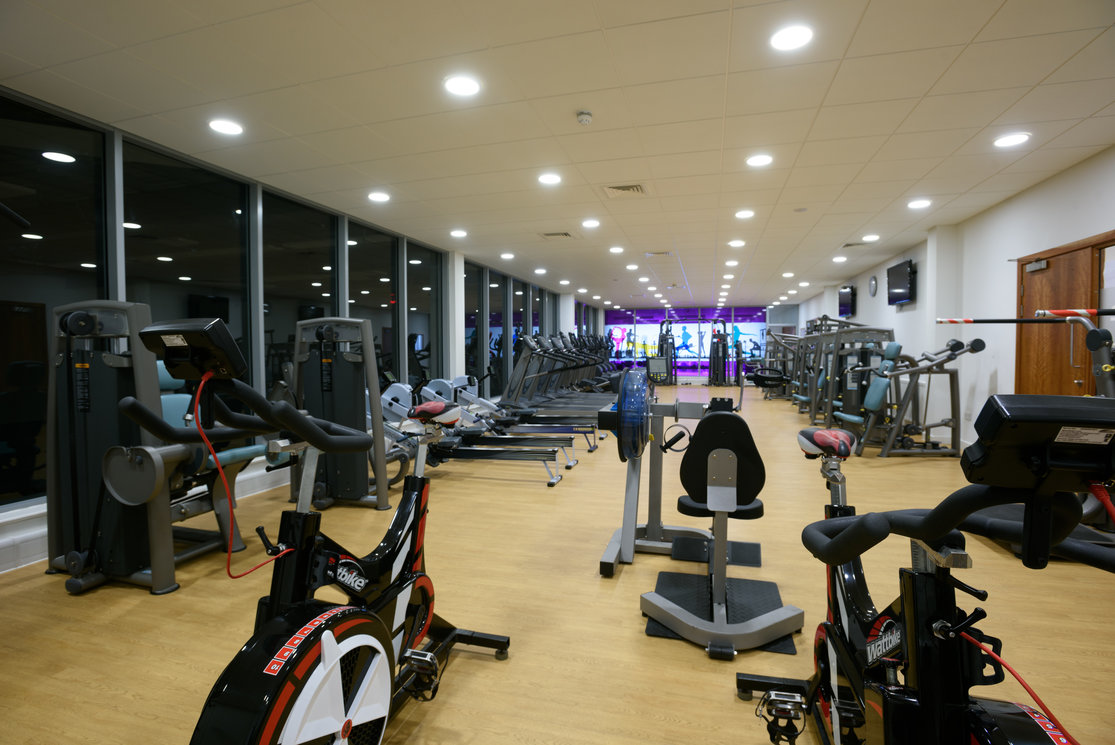 Langside gym with equipment gallery