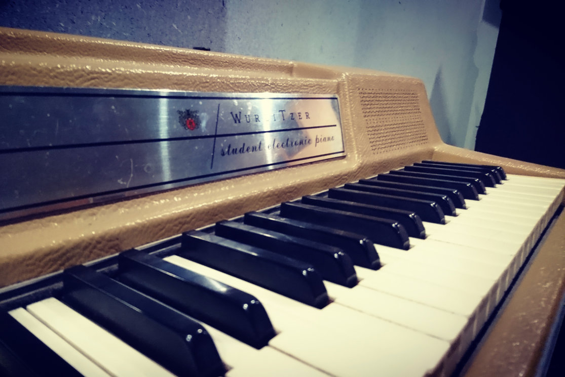 Piano gallery