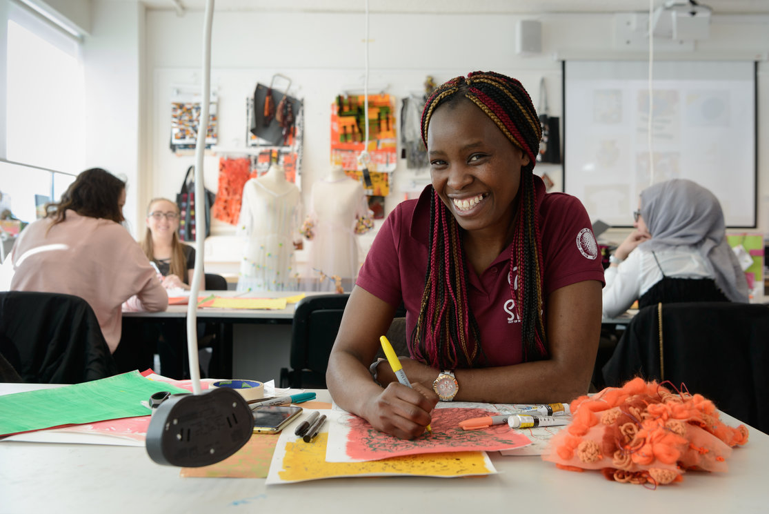 Hnd textiles year 1   female student  image 4 gallery