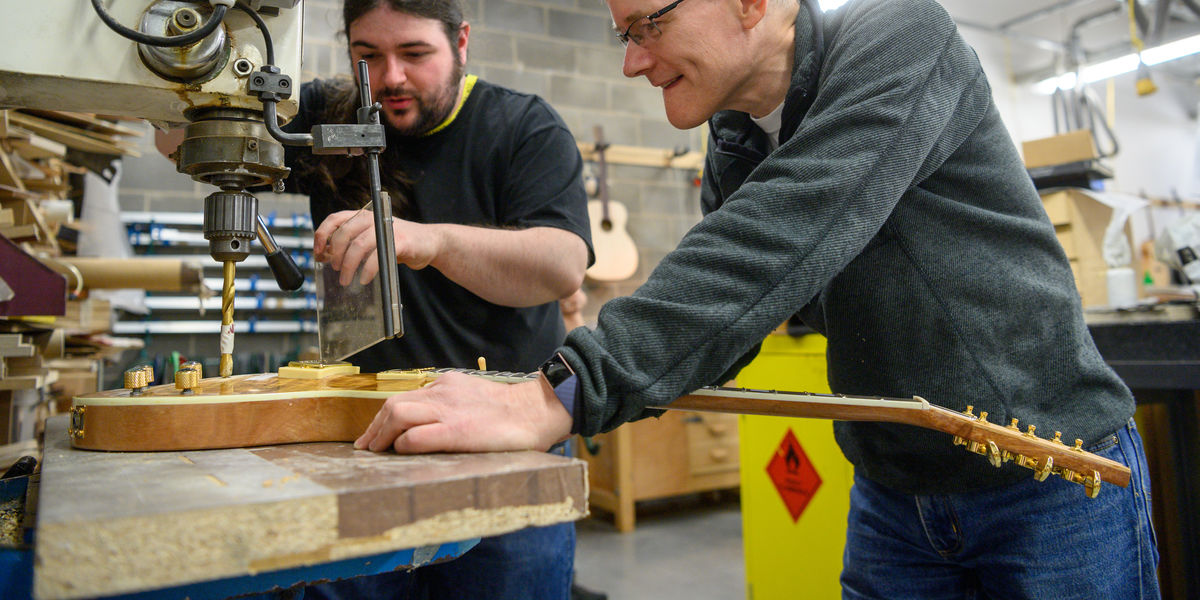 Guitar restoration lecturer with student (4)