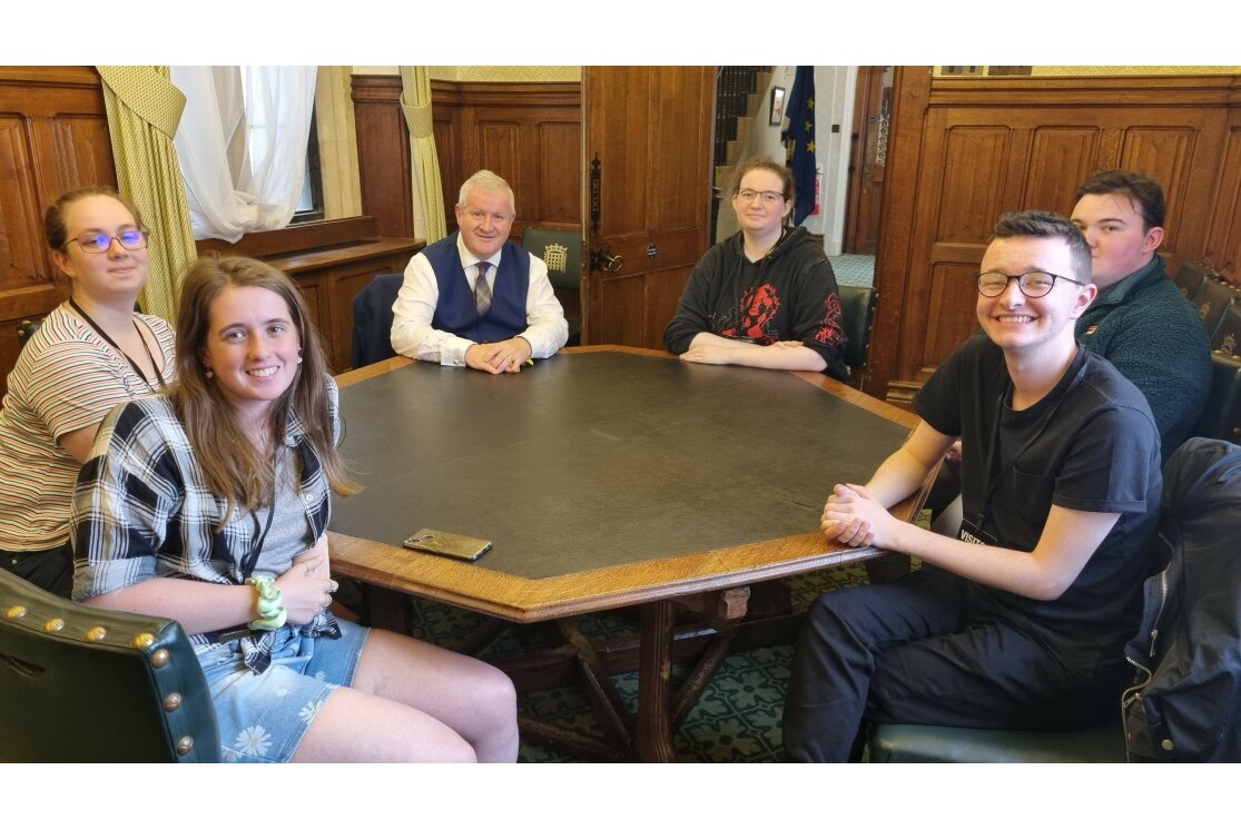 Ian blackford and students gallery