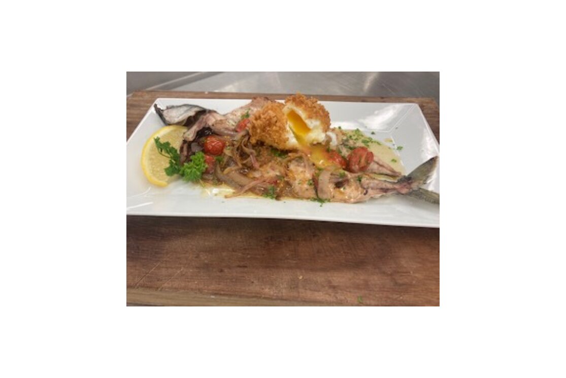 Mackerel butterflied with crispy poached egg gallery