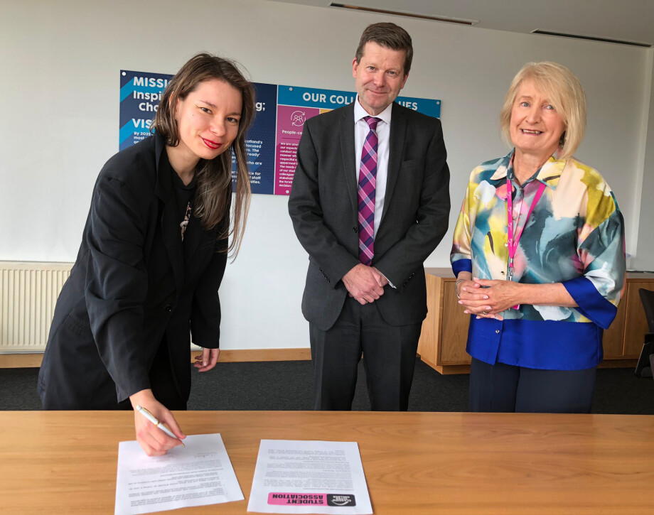 Student Health and Wellbeing agreement signing
