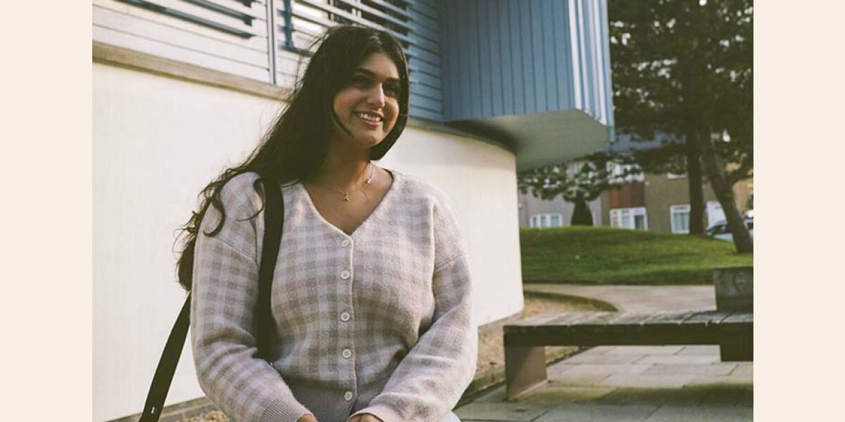 Female student outside Cardonald Campus